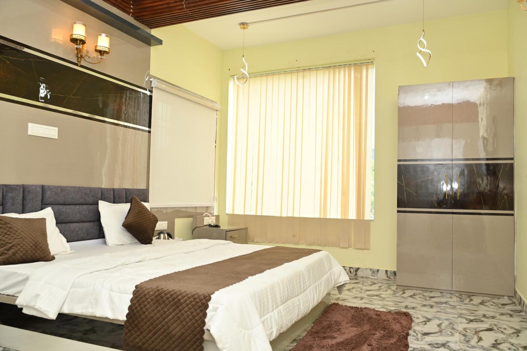 Hotel The Vintage Plaza Baripada Exterior foto
